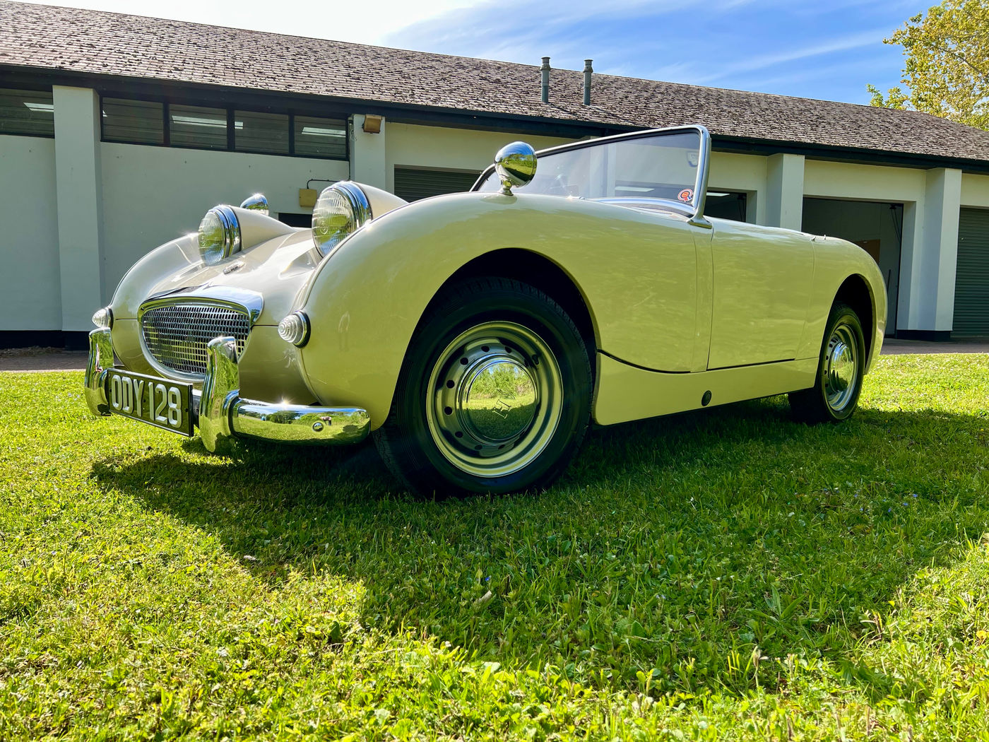 Austin Healey Frogeye Sprite detailed and ready for a show